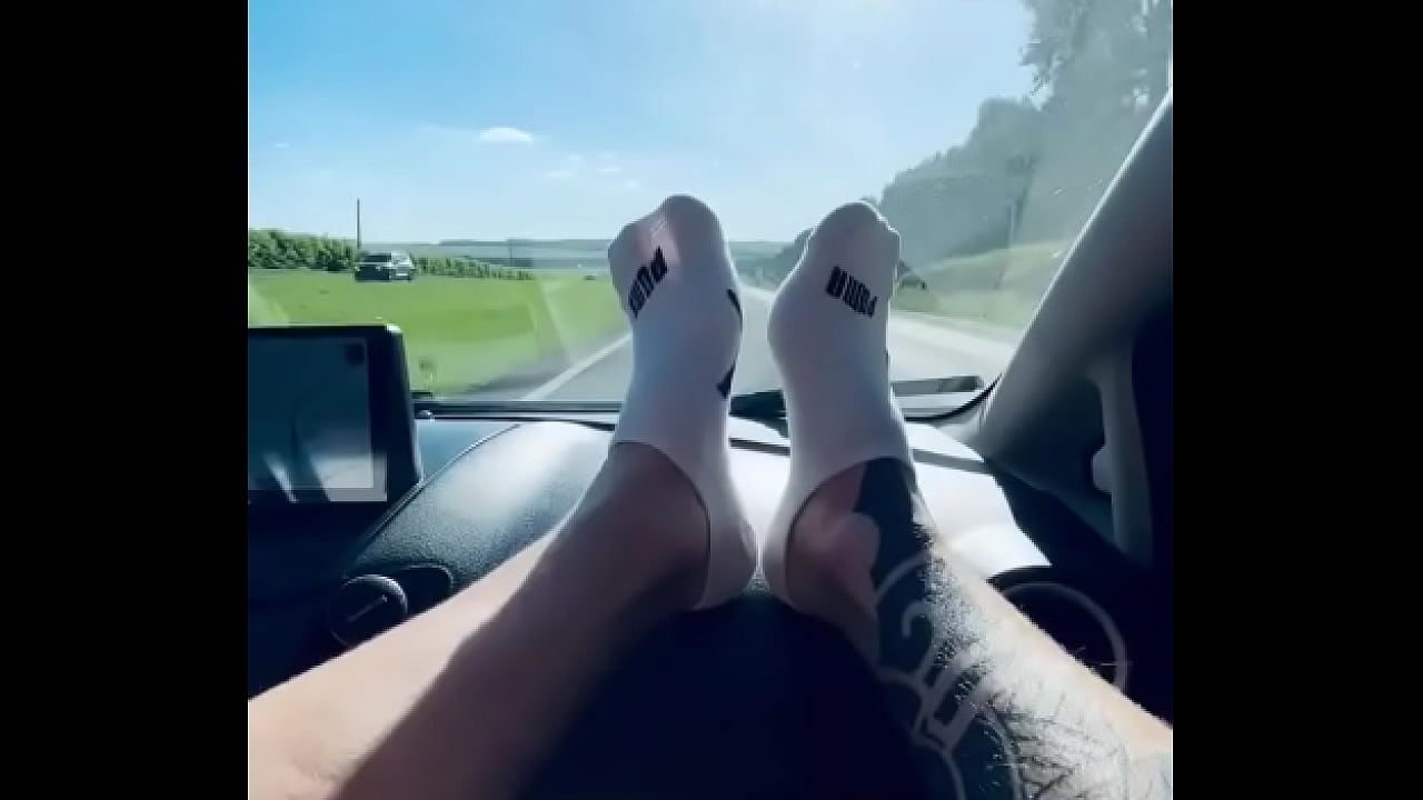 ¿Qué harías con ellos? #pies #feetcontent #fetish este divulgaboy18 sabordmacho DivulgaPutos SoParaDisclose si...
                    muchos negros