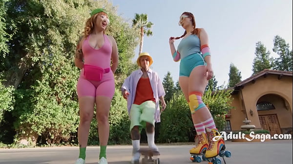 2 PAWG Skater Girls & Their FTM Trans Friend Eat Eachothers Pussies