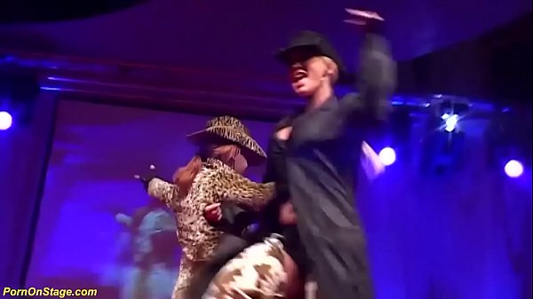 sexy flexi cowgirl milfs on public stage