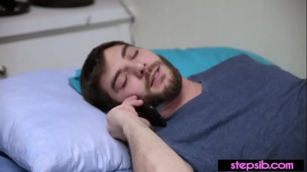 Teen stepsister applies fuck therapy to her stepbrother