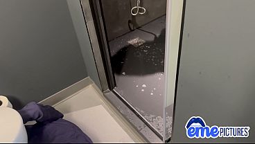 EmePictures - Krystal Genner fucks the hotel technician in the bathroom shower