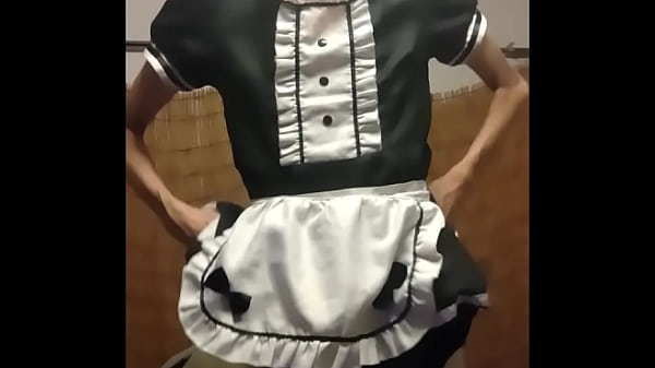 Penis-shaking dance [Crossdressed Momiji]