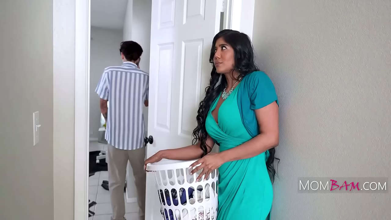 Madrastra latina se entera de que su hijastro dejó embarazada a su novia - Diabella Eclair, Hayden Wild
                    latina hot milf natural busty big tits cougar big boobs latina porn milf porn mature pussy milf porn videos hot cougars hot mature babes hot and old muchos negros