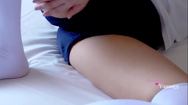 &iquest;Que edad tienen? COLEGIALA Teen de escuela federal le lleva amigas a su padrastro para que se las folle, casero real, 18y COMPLETO, SUBTITULOS EN INGL&Eacute;S